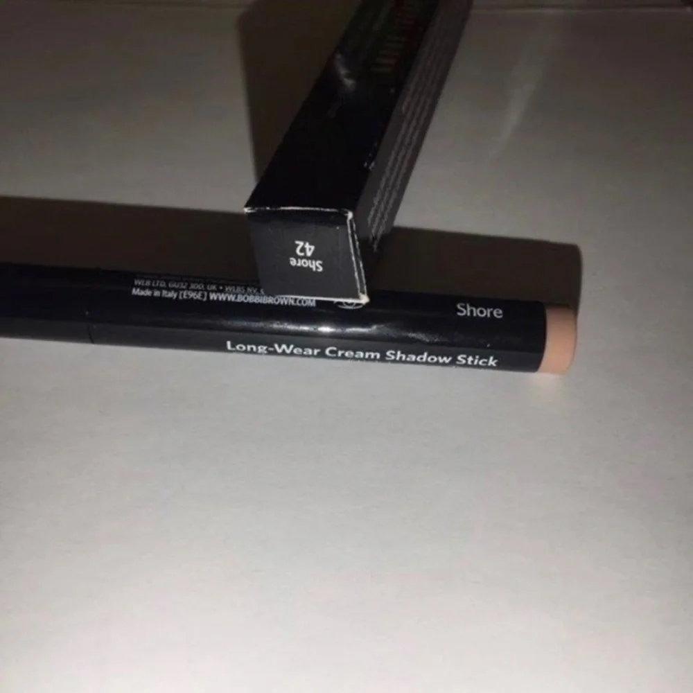 Bobbi brown shadow stick
